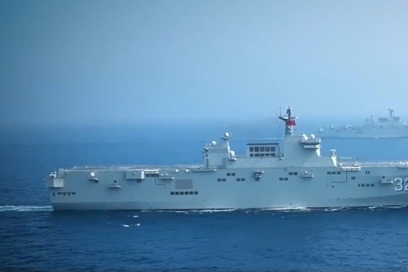 中강습함 Z-10 탑재 공식화…상륙 전력의 공중 화력 결합 확대