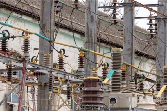 중국 변압기 수출 급증, 전력망 투자 붐 직격