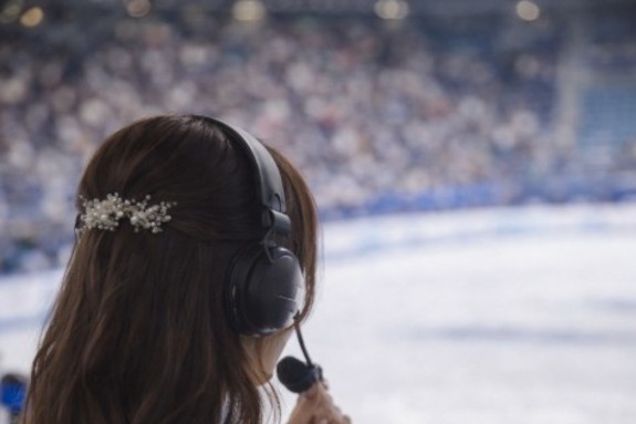 “아이돌 아니었어?” 밀라노 중계석 뒤흔든 '여신'