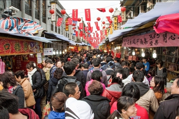 9일 연휴 춘절 소비 폭발, 中 내수시장 질적 전환 가속