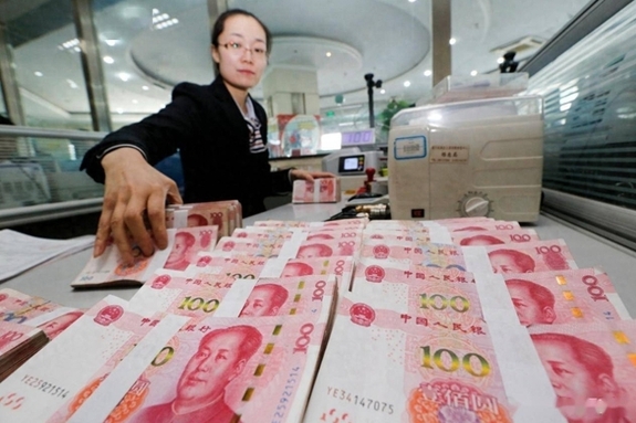 “또 돈 푼다” 중국 정부, 은행 살리기 카드 꺼냈다