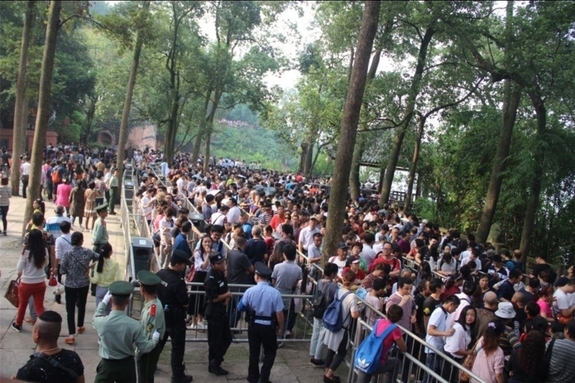 중국 전자통행증 도입, 국경 여행 절차 전면 디지털화