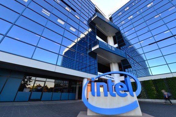 인텔 실적 깜짝 반전, AI 핵심 CPU 재부상