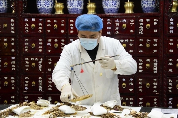 중의약 폭발 지원 18개 시범지역 확정...주가 주목