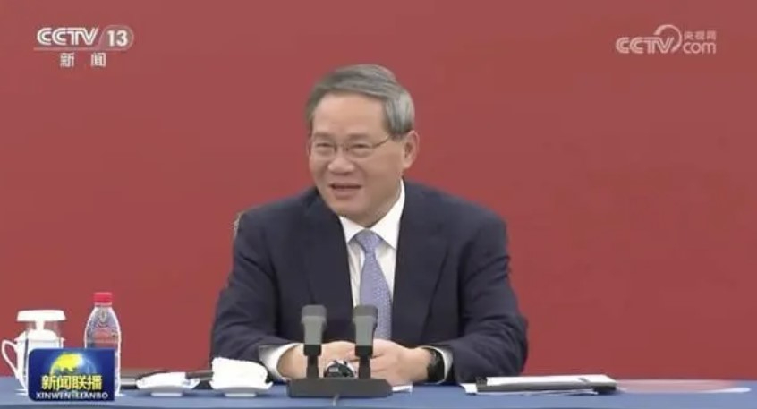 리창 중국 총리가 지난 17일 광저우에서 열린 ‘제135차 중국수출입상품교역회’(캔톤 페어)에 참석한 해외 바이어들과 좌담회에서 발언하고 있다. 사진=중국 인터넷 캡처. 리창총리.jpg